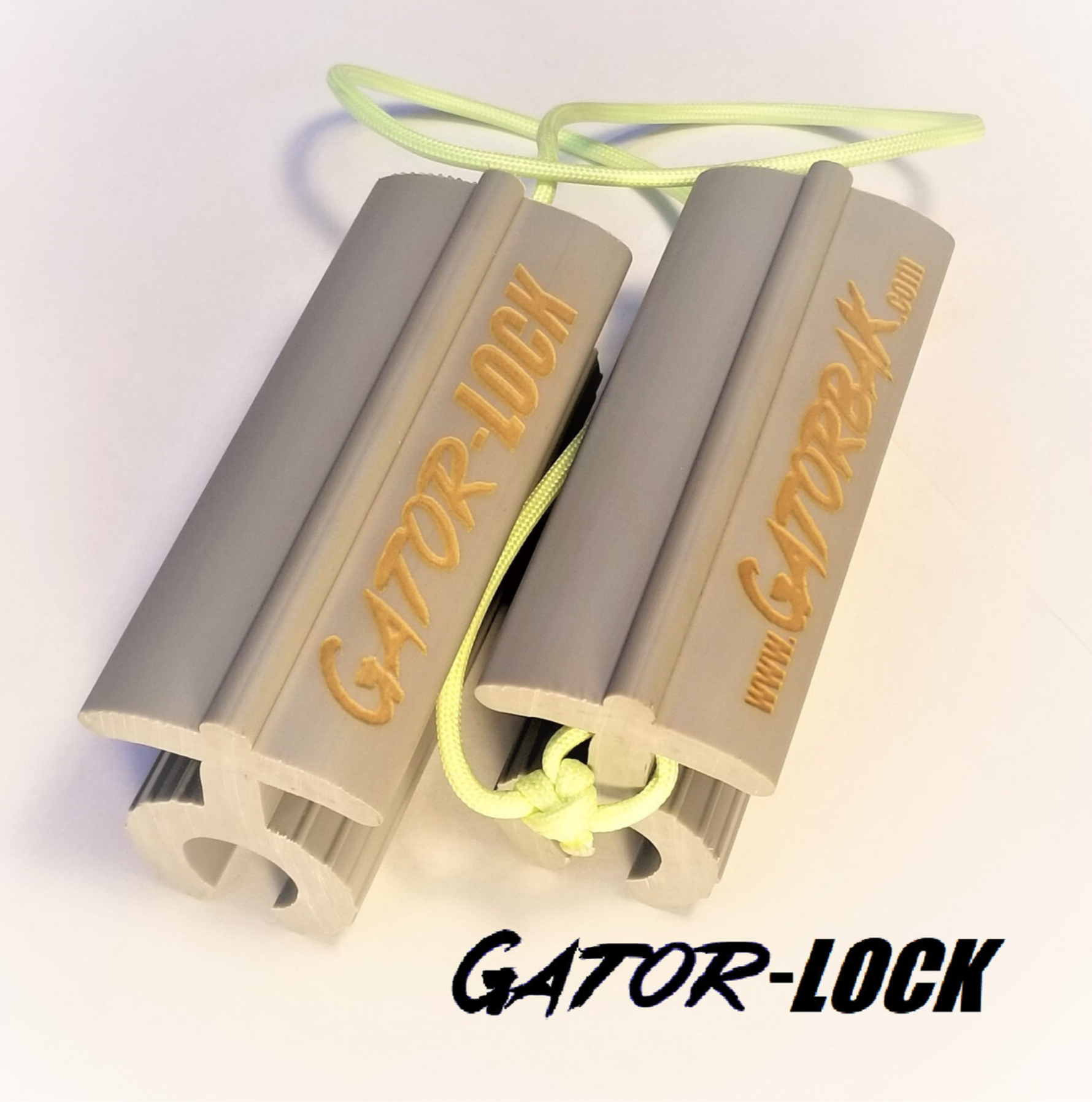 Gatorlock grey with green rope