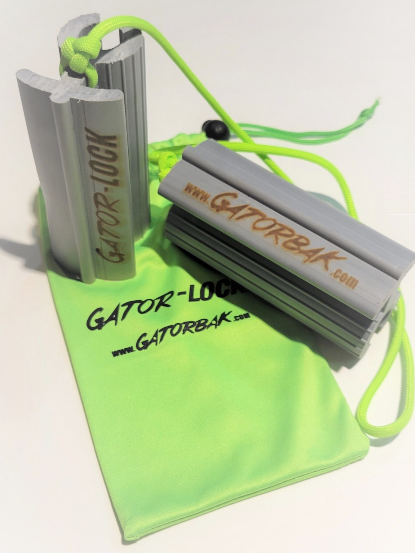 Gator-Lock Steering Lock for boats gray with green synch bag